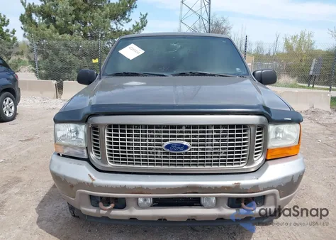 2003 Ford Excursion Limited z USA, uszkodzony, nr VIN 1FMNU43S43ED25493